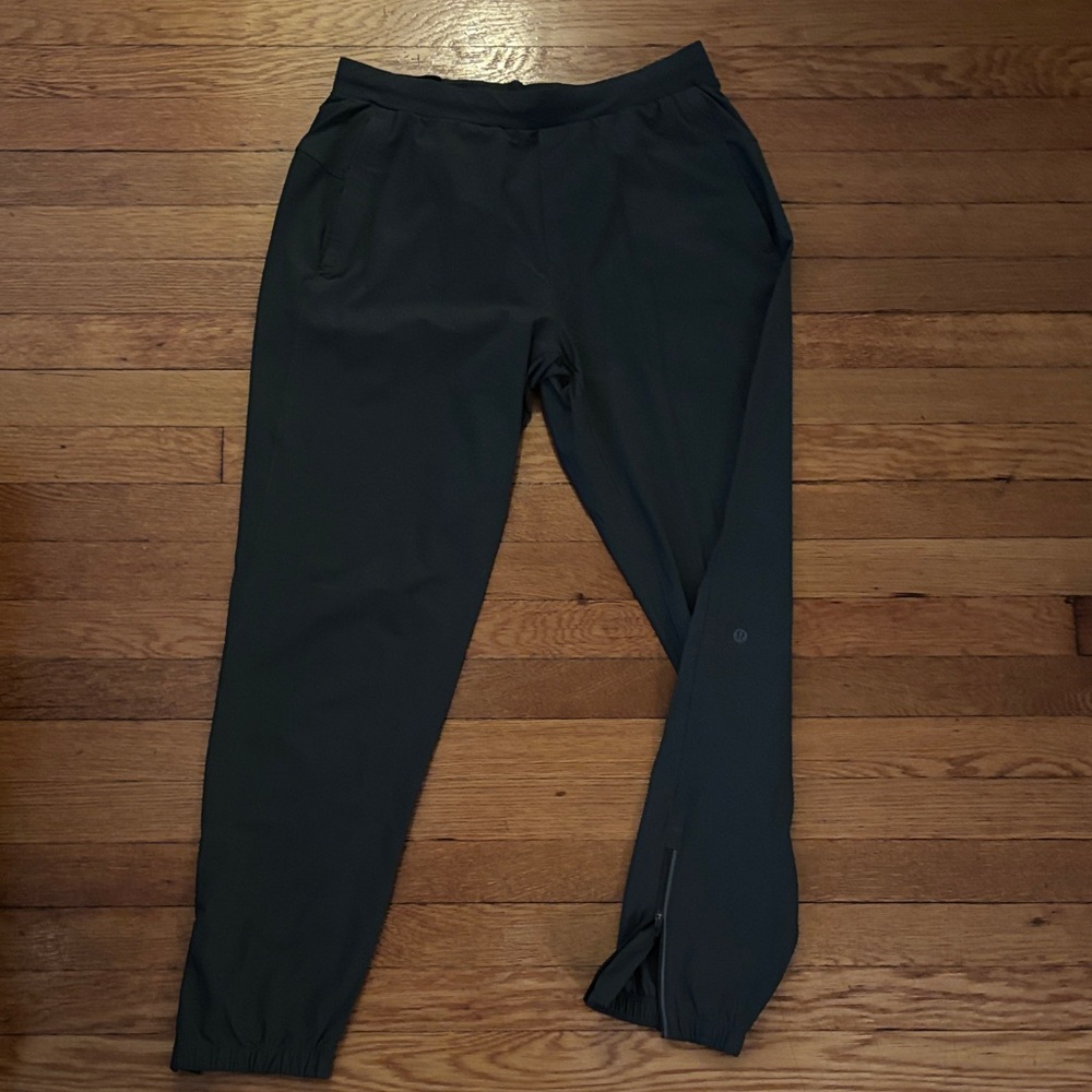 lululemon athletica green Joggers